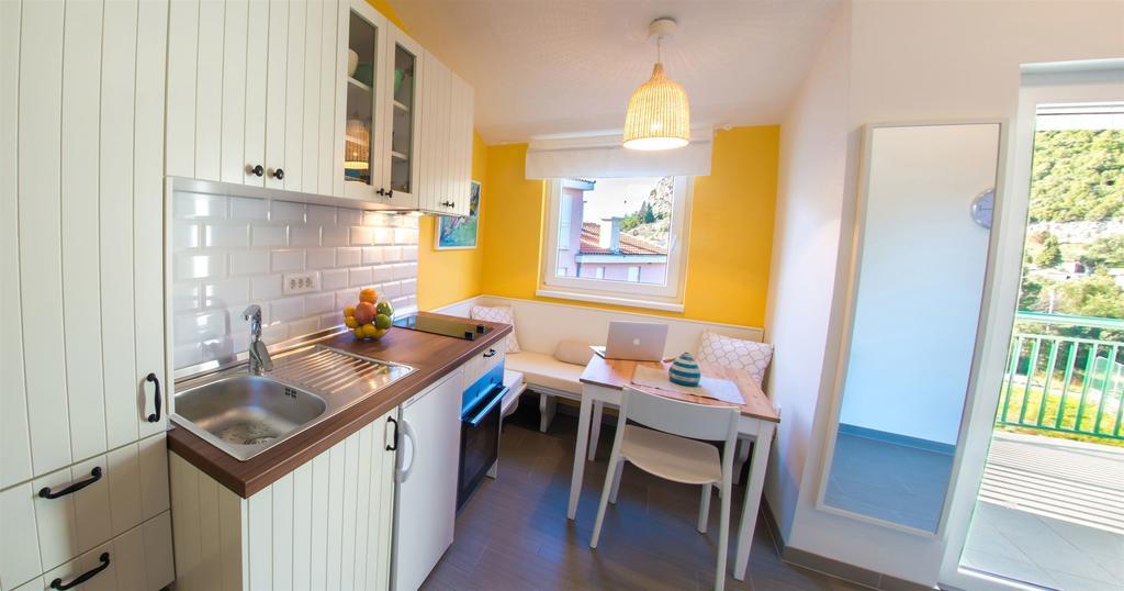 Apartments Denis クレック エクステリア 写真