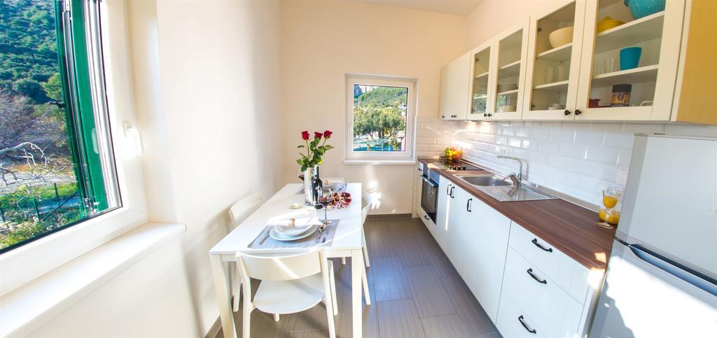 Apartments Denis クレック エクステリア 写真