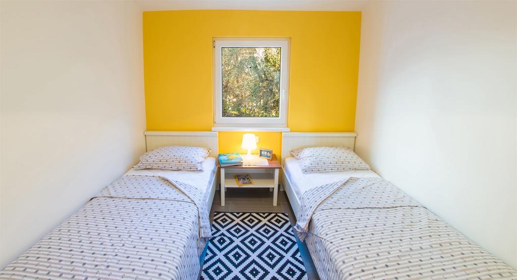 Apartments Denis クレック エクステリア 写真