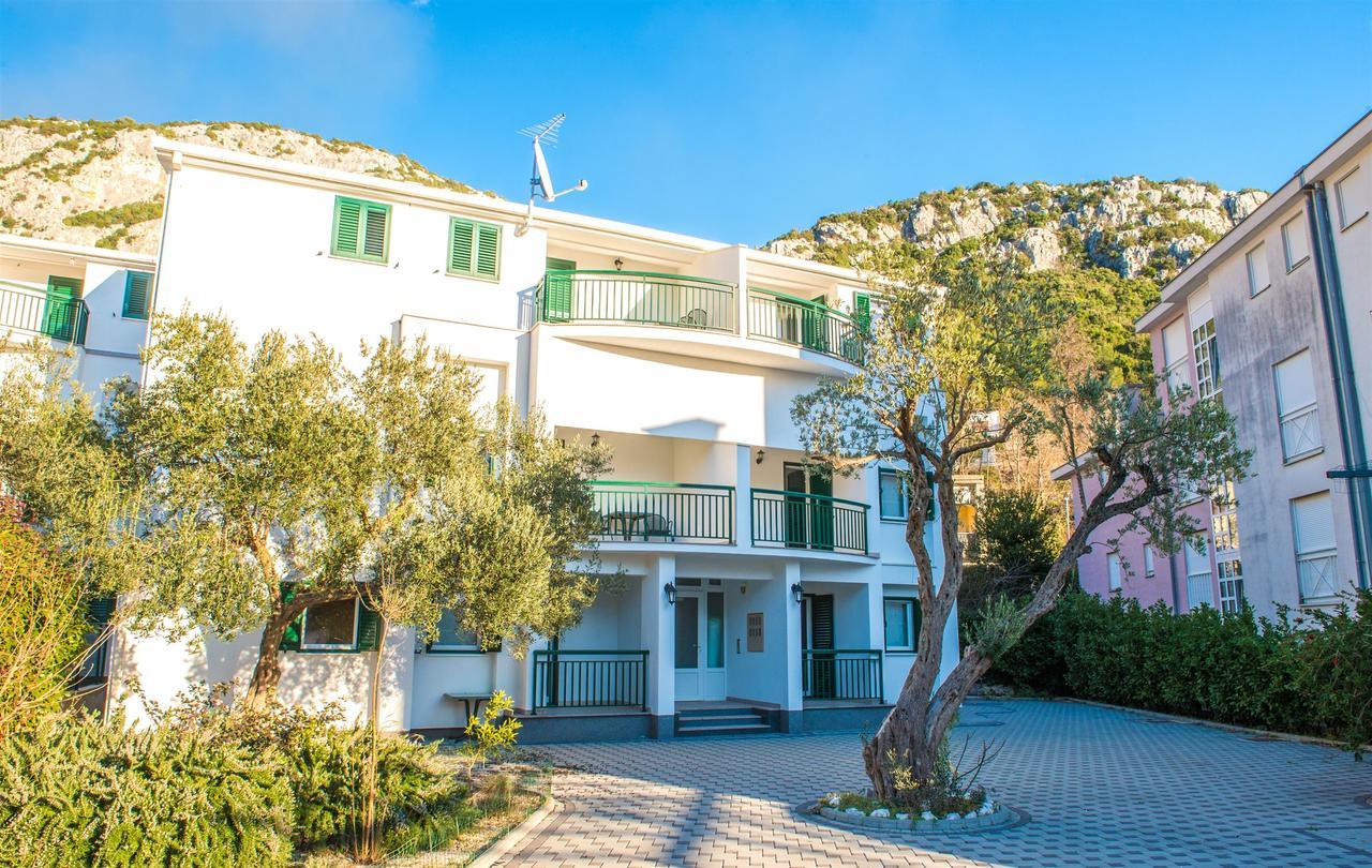 Apartments Denis クレック エクステリア 写真